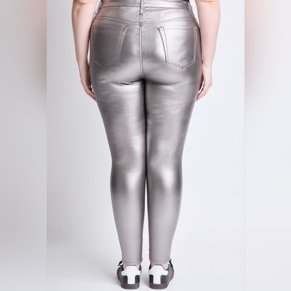 Plus Size Metallic High Rise Skinny - Picture 3 of 3